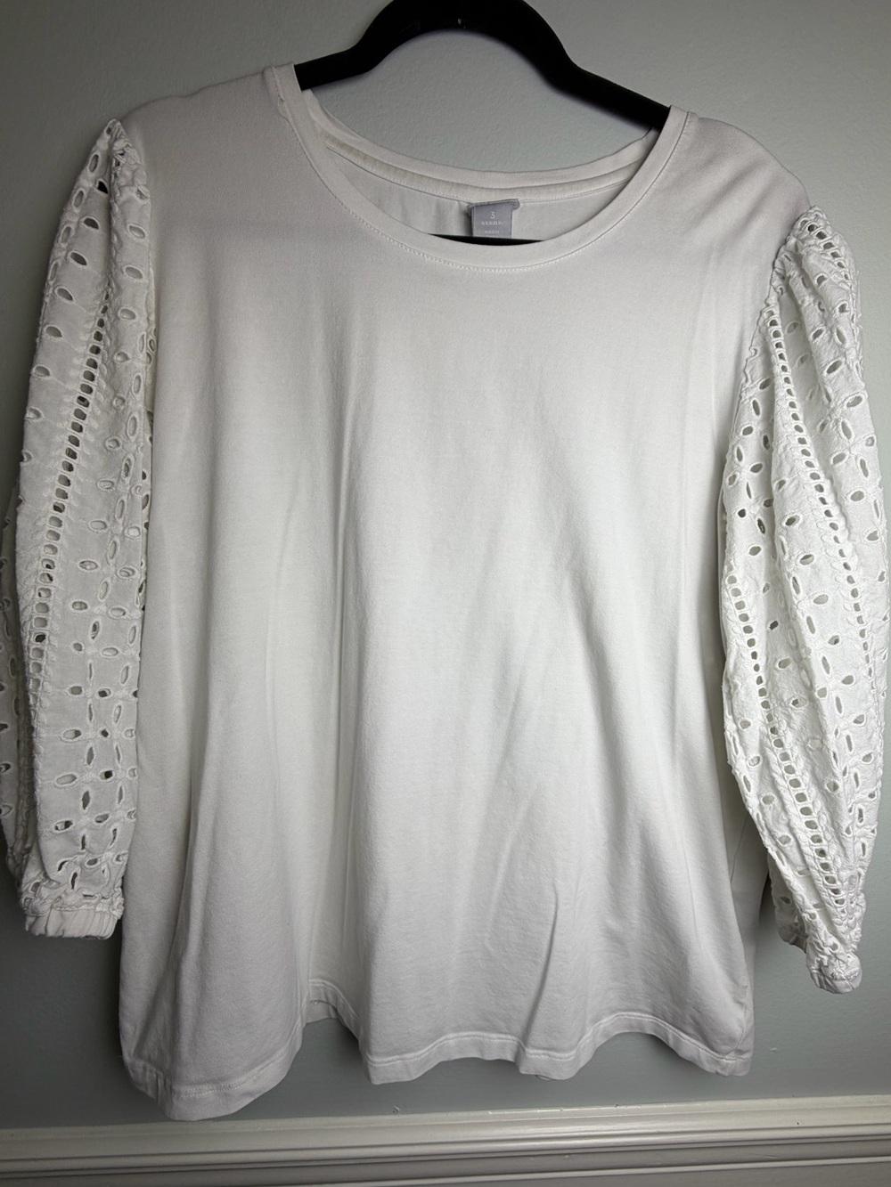 Chico's White Eyelet Puff Sleeve Long Sleeve Top